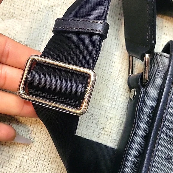 MCM Messenger Bag - Picture 3 of 12